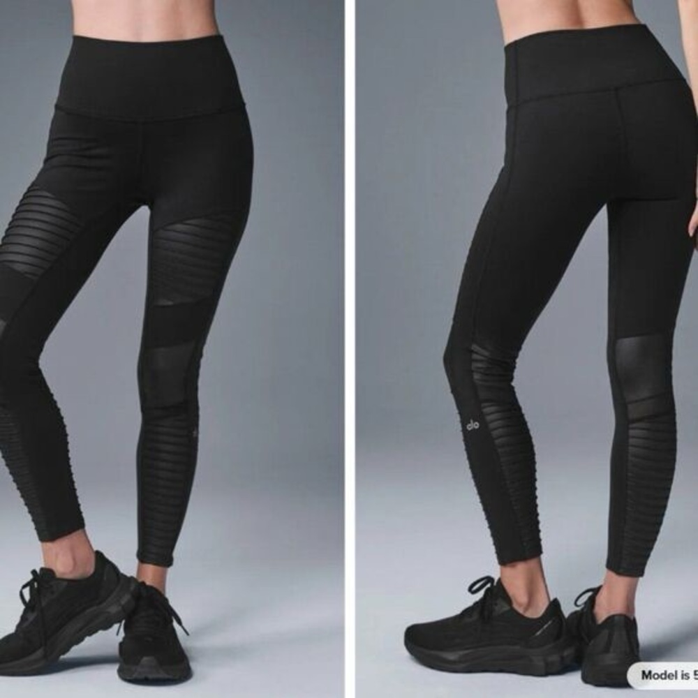 Alo Yoga High-Waisted 7/8 Moto Leggings in Black Size Small